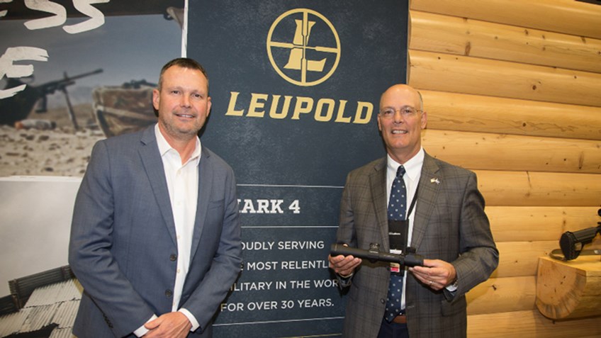 Leupold Presents USMC Mark 4 Riflescope to NRA's Doug Hamlin